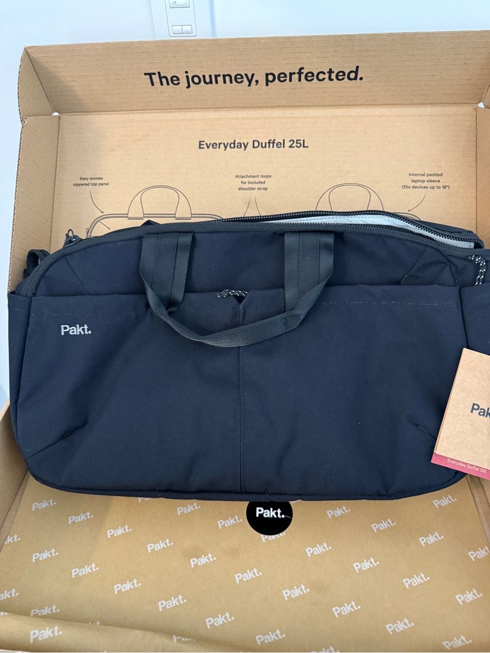 Pakt Everyday Duffel 25L - Black